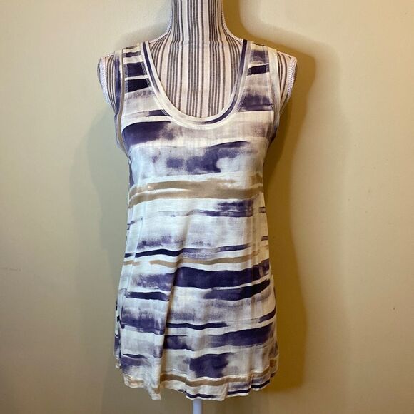 SIMPLY Vera, Vera Wang tank. Small. - Picture 1 of 7